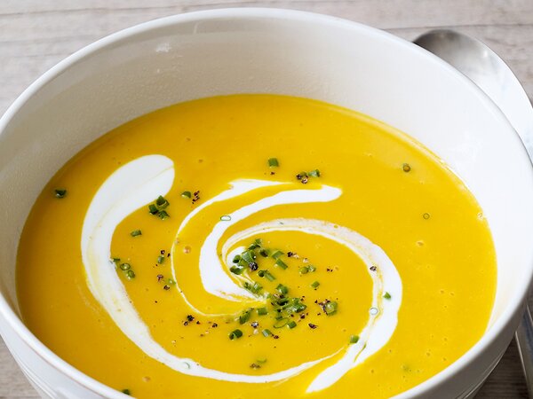 Kürbissuppe mit saurer Sahne | Basische Suppe | Basica®